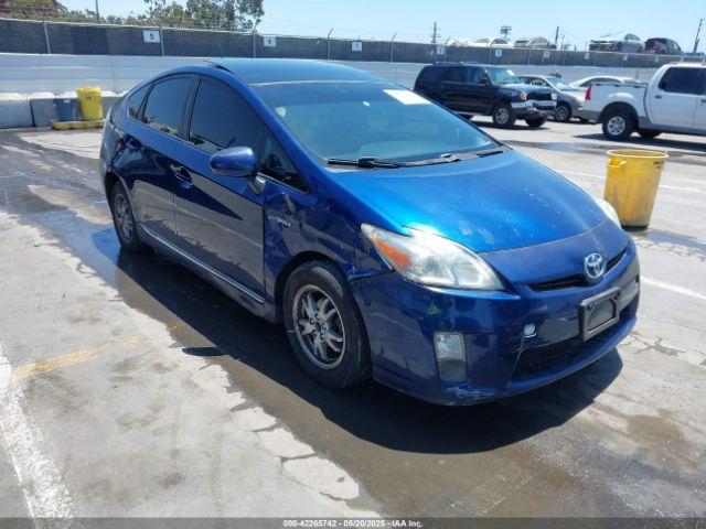  Salvage Toyota Prius