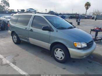  Salvage Toyota Sienna