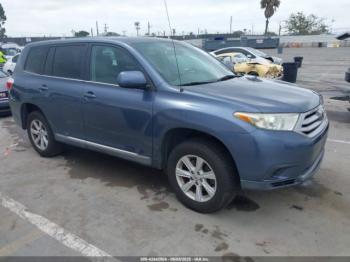  Salvage Toyota Highlander
