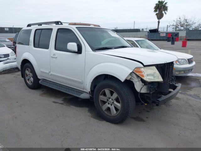  Salvage Nissan Pathfinder