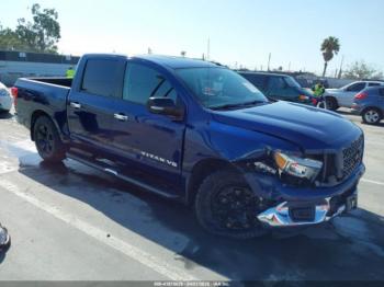  Salvage Nissan Titan