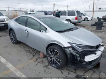  Salvage Toyota Prius