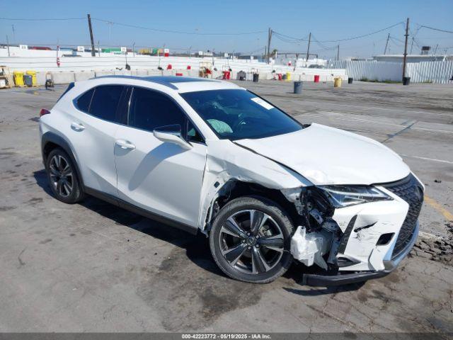  Salvage Lexus Ux