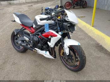  Salvage Triumph Motorcycle Street Triple