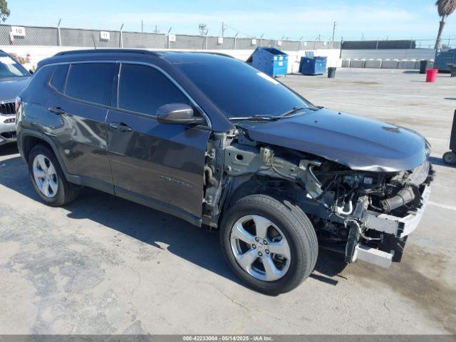  Salvage Jeep Compass