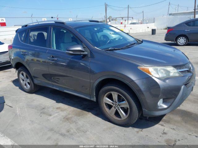  Salvage Toyota RAV4