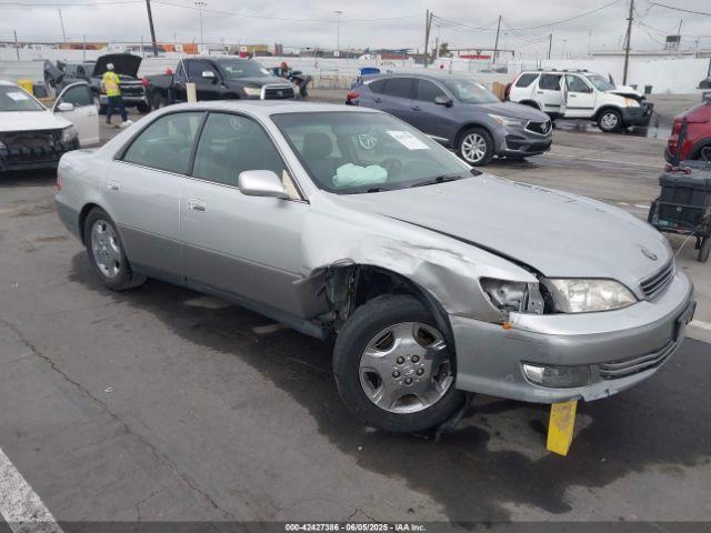  Salvage Lexus Es