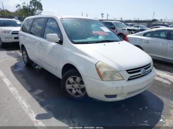  Salvage Kia Sedona