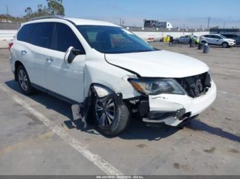  Salvage Nissan Pathfinder