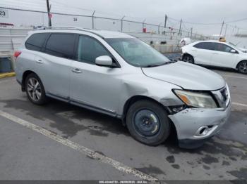  Salvage Nissan Pathfinder
