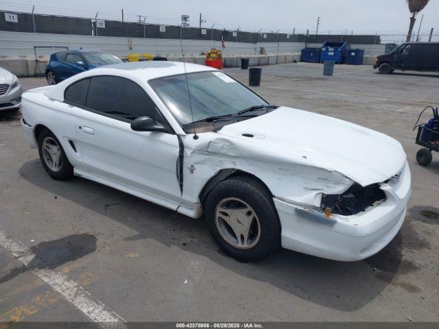  Salvage Ford Mustang