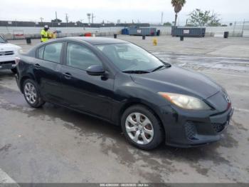  Salvage Mazda Mazda3