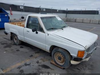  Salvage Toyota Pickup