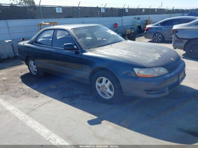  Salvage Lexus Es