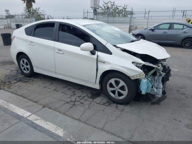  Salvage Toyota Prius