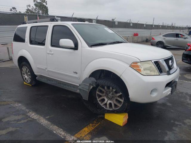  Salvage Nissan Pathfinder