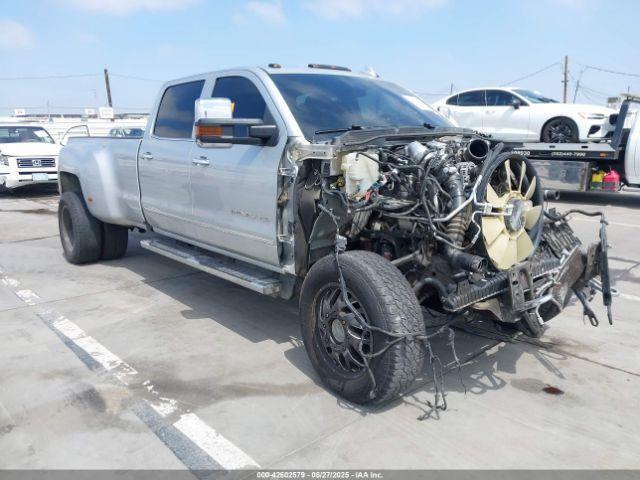  Salvage General Motors Sierra 3500HD