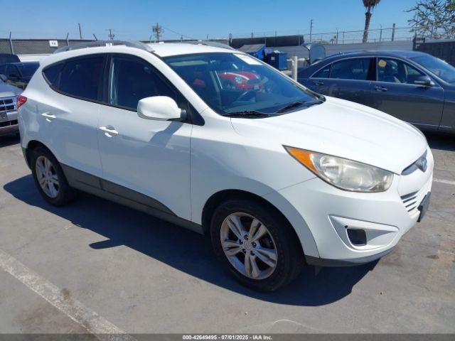  Salvage Hyundai TUCSON