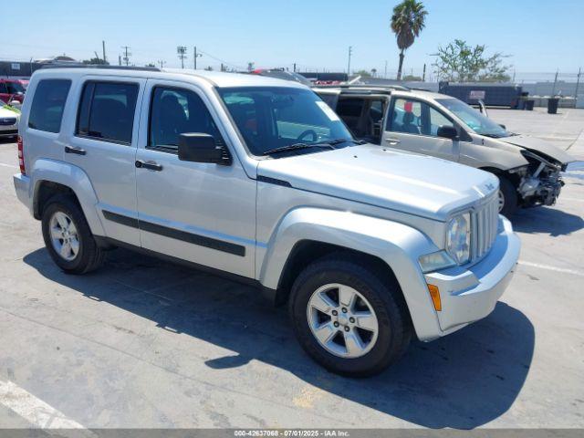  Salvage Jeep Liberty