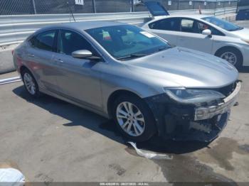  Salvage Chrysler 200