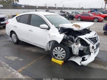  Salvage Nissan Versa