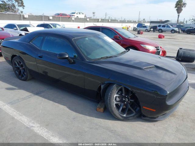  Salvage Dodge Challenger