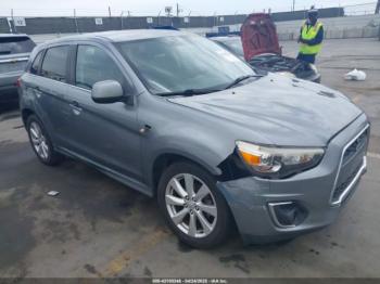  Salvage Mitsubishi Outlander