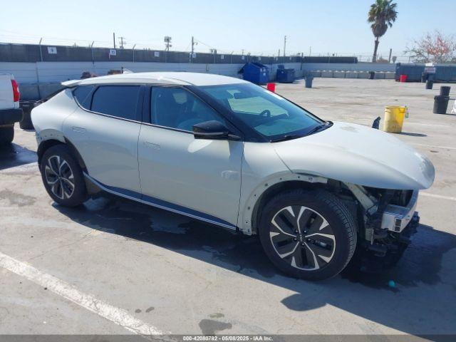  Salvage Kia EV6