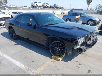  Salvage Dodge Challenger