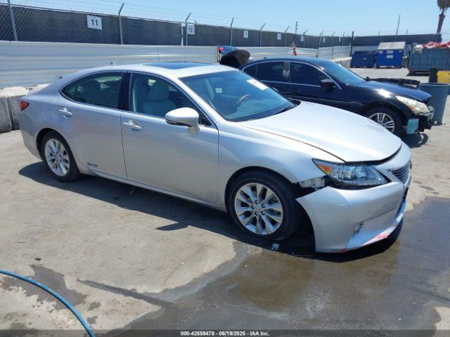  Salvage Lexus Es