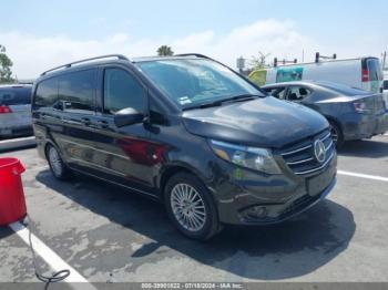  Salvage Mercedes-Benz Metris