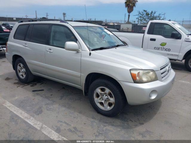  Salvage Toyota Highlander