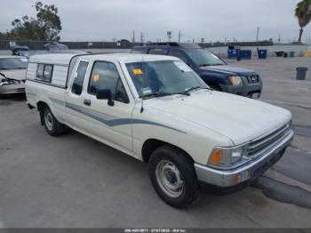  Salvage Toyota Pickup
