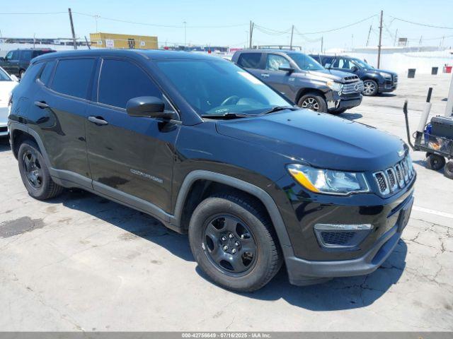  Salvage Jeep Compass