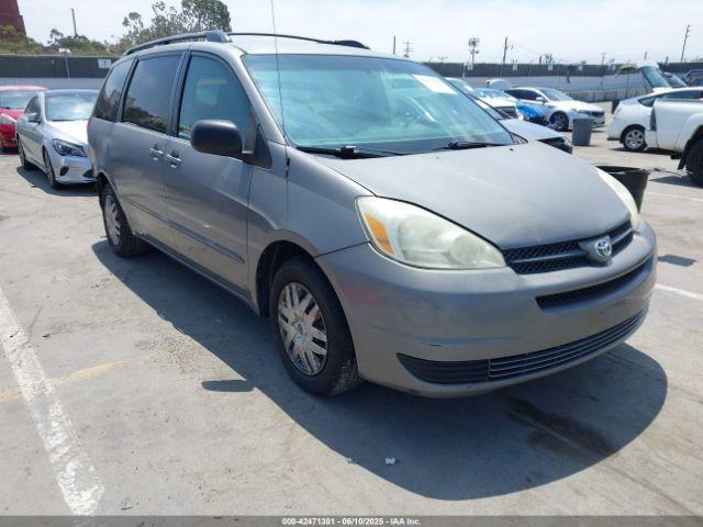  Salvage Toyota Sienna