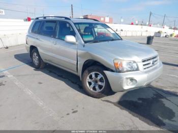  Salvage Toyota Highlander