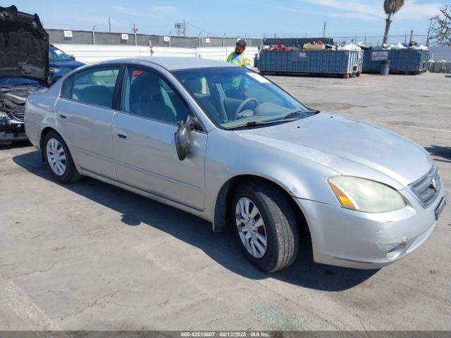  Salvage Nissan Altima