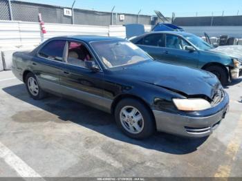 Salvage Lexus Es