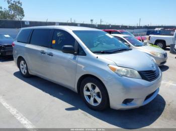  Salvage Toyota Sienna