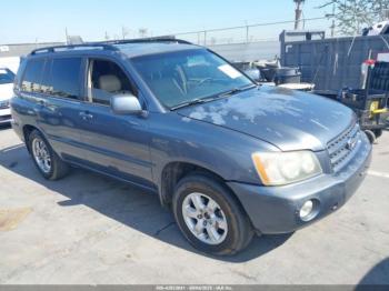  Salvage Toyota Highlander