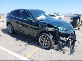  Salvage Alfa Romeo Stelvio