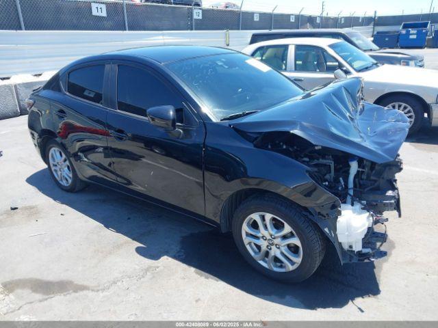  Salvage Toyota Yaris