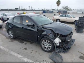  Salvage Toyota Yaris