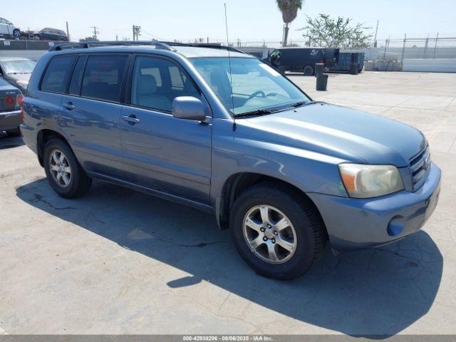  Salvage Toyota Highlander