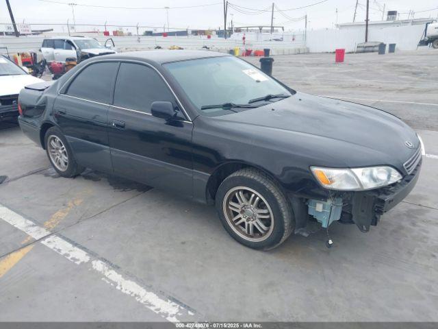  Salvage Lexus Es