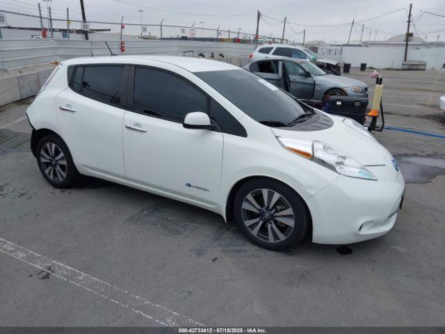 Salvage Nissan LEAF