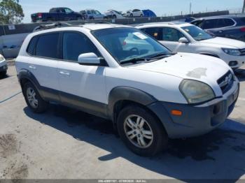  Salvage Hyundai TUCSON