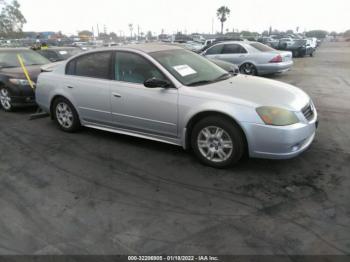  Salvage Nissan Altima