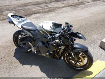  Salvage Honda Cbr600