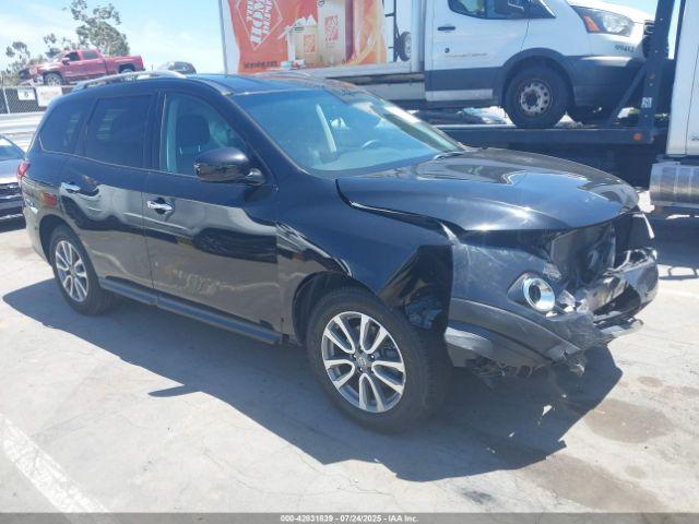  Salvage Nissan Pathfinder